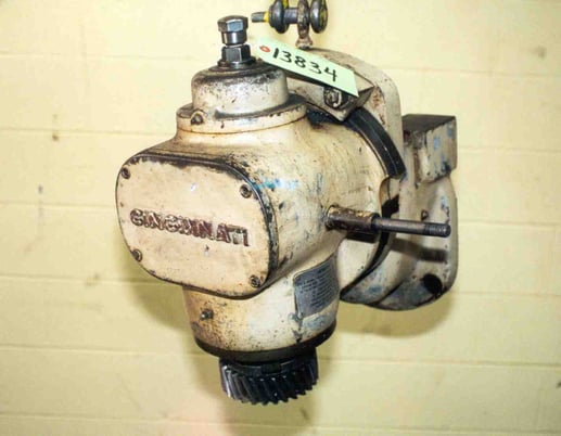 Cincinnati, swivel right angle milling head - Image 1
