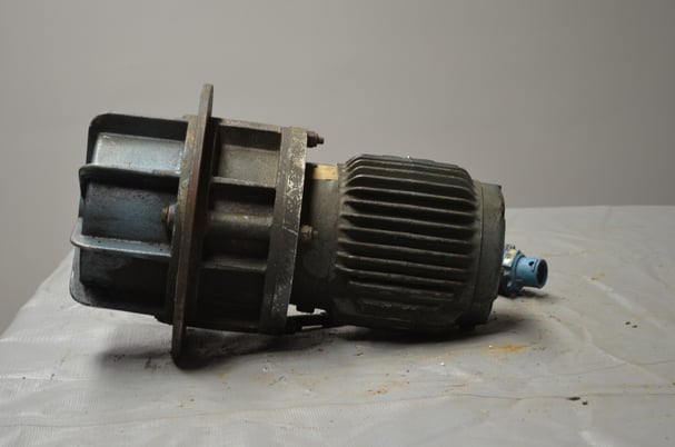 Gyrator Type Electric Vibrator 13" Flange 9" Rotor Motor .75 HP Vibra Feeder, Used - Image 4