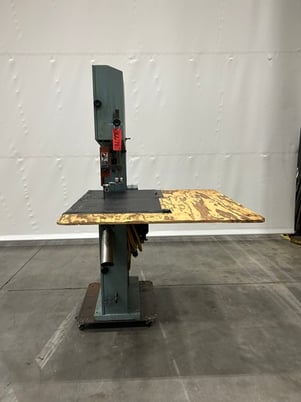 Delta, vertical saw, #16671 - Image 1