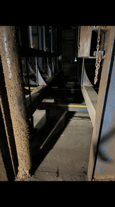 CAE Newnes #26 Bay Bin Sorter, Moore multisaw trimmer, floor chains, unscrambler, stacker - Image 3