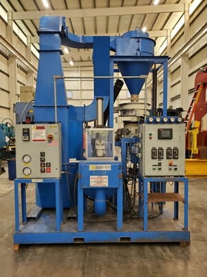 23" x 13-3/4" Abrasive #4-Head, shot blast system,front & back clamp type doors, 2012 - Image 1