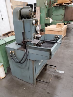 Sunnen #MBB-1660, horizontal hone,.060"-6.5" manual stroking, 1/8"-16" hone length - Image 5