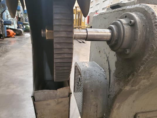 Divine Bros #VCS-5, double ended buffer, 5000 RPM, manually operated or air operated spindle brake lever - Image 4