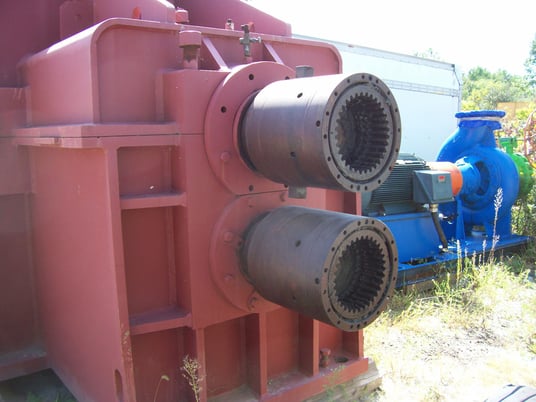 1000 HP, Pinion Gearbox, 20" Centers, Spare Gears - Image 1