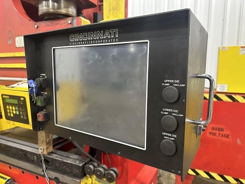 230 Ton, Cincinnati #230-8AS, CNC hydraulic press brake w/updated controls, 10' overall, 102" between housing - Image 2