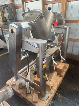 2 cu.ft. Patterson, 316 Stainless Steel twin shell V-blender with intensifier bar, serial #131950 - Image 10