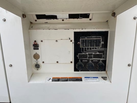 62 KW Multiquip #DCA70SSIU4F, trailer mounted, Tier 4F, 120/240/208/277/480 Volts, 13798 hours, 2015, on - Image 4