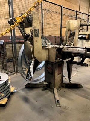 2500 lb. PA, servo feed line, 12" x .138" straightener, 14" mandrel, 60" OD, 16"-20" ID, 7-rolls, entry & - Image 3