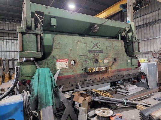 230 Ton, Cincinnati #230CBx10 FT, Press Brake, 10' overall - Image 1
