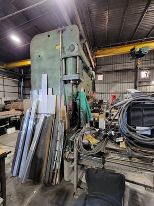 230 Ton, Cincinnati #230CBx10 FT, Press Brake, 10' overall - Image 2