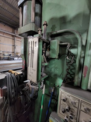 230 Ton, Cincinnati #230CBx10 FT, Press Brake, 10' overall - Image 5