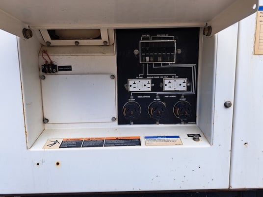 40 KW Multiquip #DCA45SSIU4F, trailer mounted, Tier 3, 120/240/208/277/480 Volts, 11116 hours, 2014, $25k - Image 4