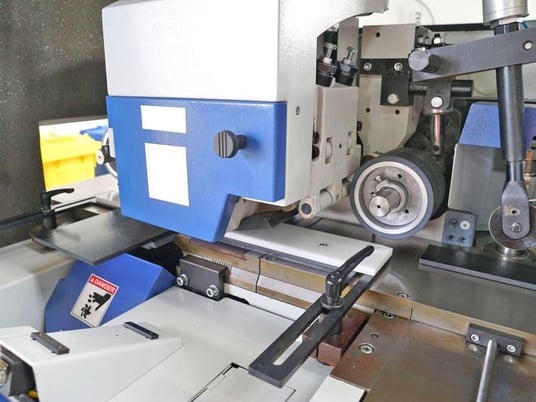 Weinig #Unimat-500, feed through moulder, 5-heads, 9-1/16" x 4-3/4" capacity, 1-9/16" spindle, variable - Image 7