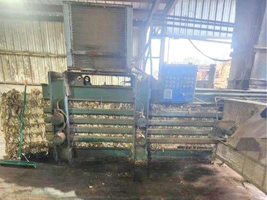 Harris / Selco #HLO-8112-AR-200, auto-tie horizontal baler, 100 HP, 12" cylinder, 80" hopper, 1999 - Image 5