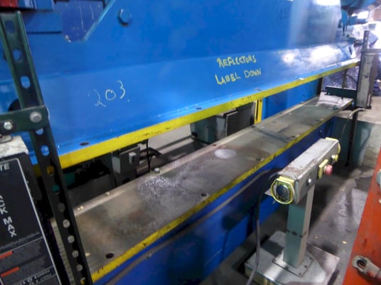 45 Ton, Heim #45-10, mechanical press brake, 14" x126" flanged bed, 3" stroke, 12" Shut Height, air clutch - Image 4