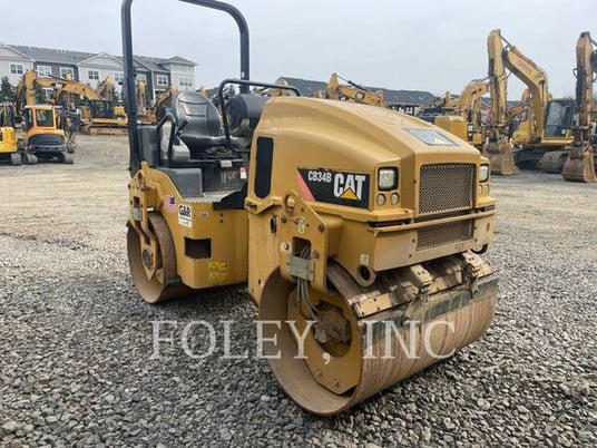 Caterpillar CB34B, Twin Drum Roller, 2806 hours, S/N: XB400145, 2016 - Image 2