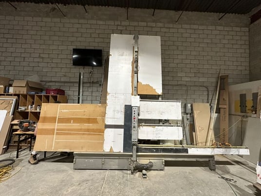 Hendrick #1306, vertical panel saw, 9' cut height capacity, 1988 - Image 1