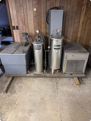 Omax #55100, CNC Waterjet, 55" x 100" max cutting size, 10' 6" x 5' 5"water tank, 30 HP, 2005 - Image 5