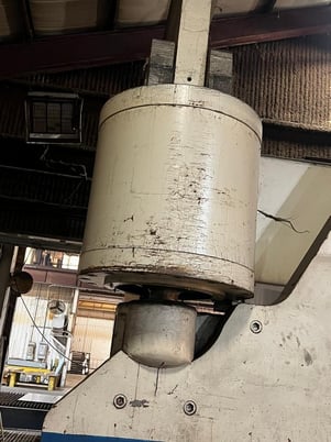 1000 Ton, Cincinnati #1000H-16, hydraulic press brake, 21' overall, 198" between housing, 12" stroke - Image 3