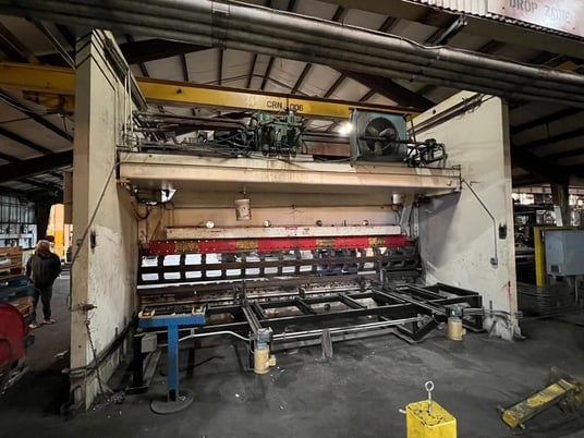 1000 Ton, Cincinnati #1000H-16, hydraulic press brake, 21' overall, 198" between housing, 12" stroke - Image 6
