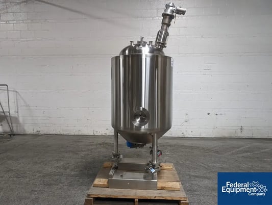 63.4 gallon Highland Stainless Steel Jacketed Tank, 240 Liter, 24" diameter x 30" straight side, dished - Image 1
