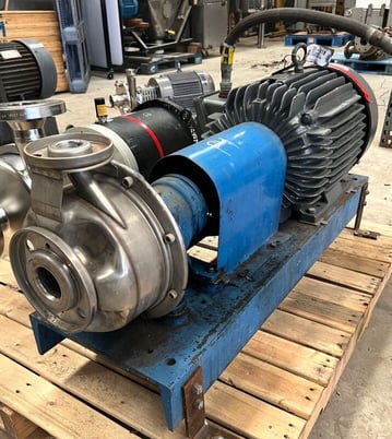 Geiger, Stainless Steel horizontal centrifugal pump, 15 HP motor, 1" inlet x 2" outlet - Image 2