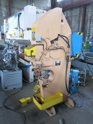 Buffalo, Hydraulic Ironworker, 230/460 3ph, 1999 - Image 7