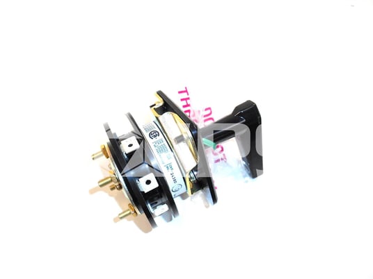 Electroswitch Circuit Breaker Control Switch Series 24 - Image 3