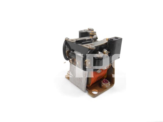 GE 240 Volts AC Control Relay Y For Ak / Akr - Image 2