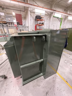 500 KVA 13800GY/7970 Primary, 480Y/277 Secondary, 3 phase, Padmount Transformer, Ready To Ship - Image 3