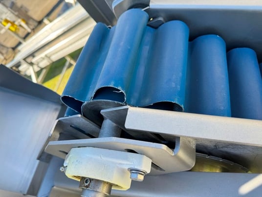 F.I.R.M. Inc., slicer, tip & tail cutter, topper, blue belting w/low profiel cleats, 16" wide belt, 12" blade - Image 10