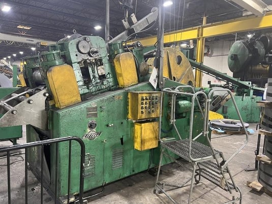 25000 lb. Coil Cradle Straightener, 24" x .250" stock, 72" outside dimension, 5-roll straightener, hold down - Image 1