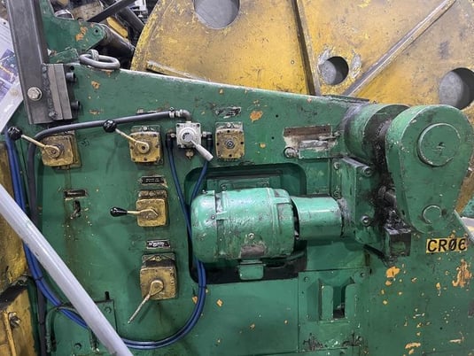 25000 lb. Coil Cradle Straightener, 24" x .250" stock, 72" outside dimension, 5-roll straightener, hold down - Image 9