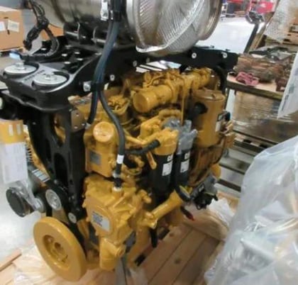 202 HP Caterpillar #C7.1, Engine Assembly, new - Image 3