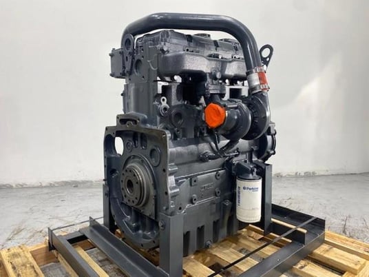99 HP Perkins #1104C-44T, Engine Assembly, remanufactured - Image 1