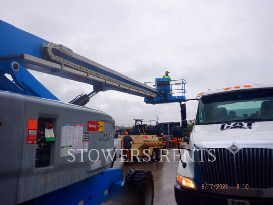 Genie Industries #S85, 4wd Diesel Boom Lift, 3327 hours, S/N S8516H-13263, 2016 - Image 4
