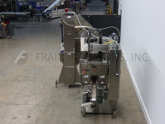 Pack West #Centurion-200, torquer with waterfall style capacity elevator / sorter, 25-300 caps/minute - Image 3