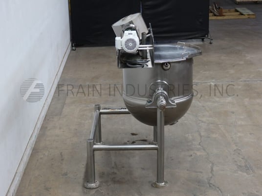 100 gallon Lee #100CHD9MSI, 316 Stainless Steel, slanted double motion scrape surface agitation, half - Image 4