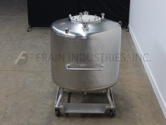 300 gallon Mueller, 316 Stainless Steel, internal pressure / vacuum tank, 46" dia x 48" deep with a 40" - Image 4