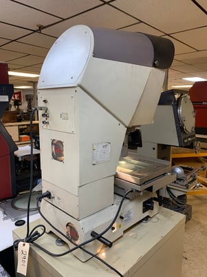 12" Nikon #V-12BDC, 11" x 17-3/4" stage, 10" x 6" tvls, surf. illum, built in digital read out, 5X, 10X, 20X - Image 6