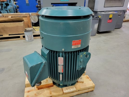 125 HP 3565 RPM Reliance L001AH, Frame 444LP, continuous duty, 460 Volts - Image 3