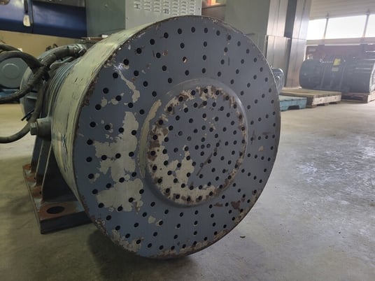 12 HP 885 RPM Murakami Seiki KEEH-135-8BW, vibrator motor, continuous duty, 575 Volts - Image 4