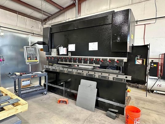 100 Ton, Amada #HFE100-3S, CNC hydraulic press brake, 10' overall, 106" between housing, 7.87" stroke, 2006 - Image 1