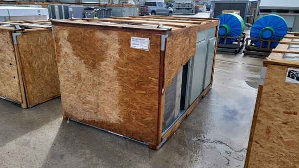 3 Ton, Trane Precedent #YHC048F4RXA0900A1C2B6010660000C0000, package unit, convertible to horizontal or - Image 2