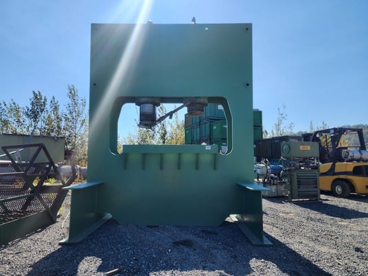 800 Ton, Lenmark, custom press, 12" stroke, (2) 20" cylinder diameter - Image 4