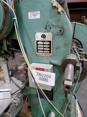 Model 722 Chicago, eyeletter, 9" throat, palm & pedal controls - Image 3