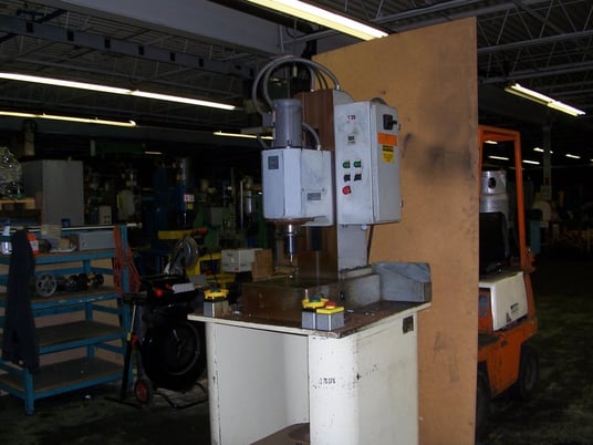 Orbitform #500, rivet spinners - Image 2