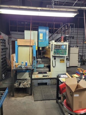 Supermax #Max-1-Rebel, vertical machining center,Fanuc OM, 25.5" X, 15.5" Y, 18" Z, 6000 RPM,Cat 40,1999 - Image 1