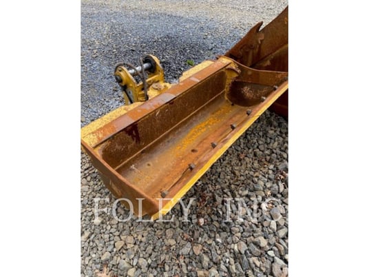 Caterpillar 72" TILT DITCH CLEAN BUCKET (316-LINKAGE), Bucket, S/N: 10-6696-02, 2017 - Image 1