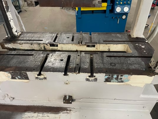 35 Ton, Ahaus Tool & Engineering, down-acting hydraulic press, 45" x26" bed, 8" stroke, 21" daylight - Image 5